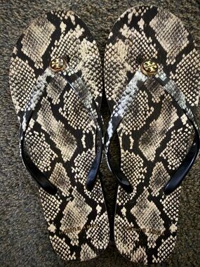 Tory Burch Black and Cream Snake-Print Thong Sandals with Gold Logo